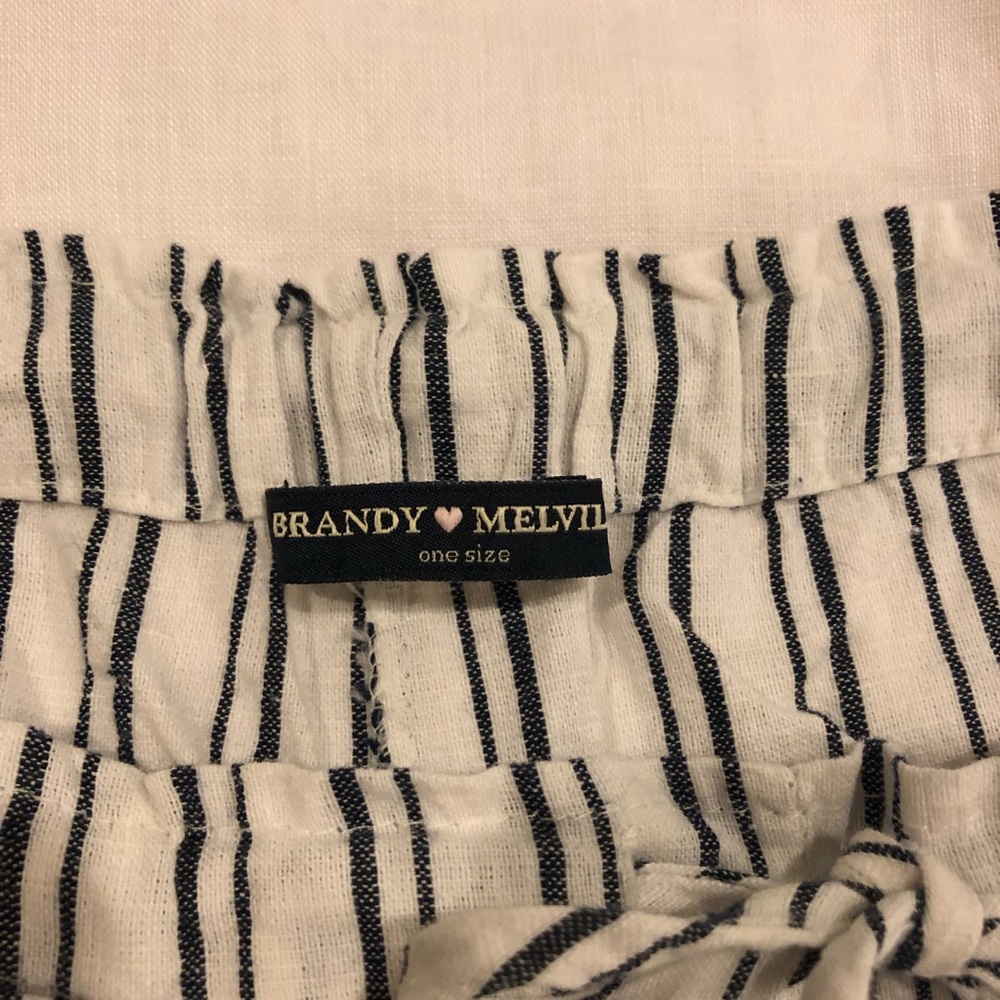 Brandy Melville Shorts - Picture 6 of 6